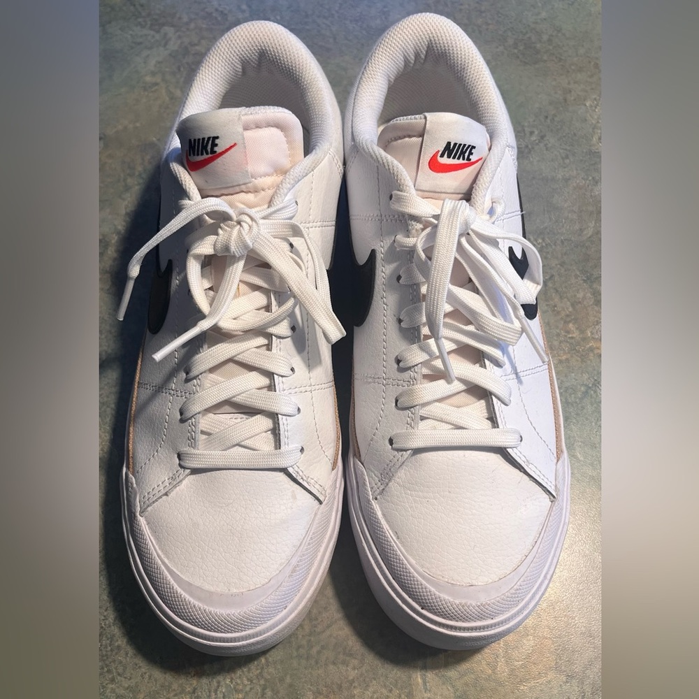 Women’s Nike Court Legacy Lift Platform Sneakers